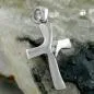 Preview: Anhänger 19x12mm Kreuz glänzend mit 2 Zirkonias 9Kt Weißgold Preview: Anhänger 19x12mm Kreuz glänzend mit 2 Zirkonias 9Kt Weißgold