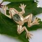 Preview: Suncatcher 87x48mm Frosch mit Glas-Stein Preview: Suncatcher 87x48mm Frosch mit Glas-Stein