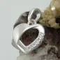Preview: Anhänger 9x9mm Herz mit 3 Zirkonias matt-glänzend Silber 925 Preview: Anhänger 9x9mm Herz mit 3 Zirkonias matt-glänzend Silber 925