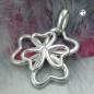 Preview: Anhänger 18mm Kleeblatt Zirkonia glänzend Silber 925 Preview: Anhänger 18mm Kleeblatt Zirkonia glänzend Silber 925