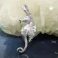 Preview: Anhänger 22x10mm Seepferdchen mit Zirkonias glänzend rhodiniert Silber 925 Preview: Anhänger 22x10mm Seepferdchen mit Zirkonias glänzend rhodiniert Silber 925