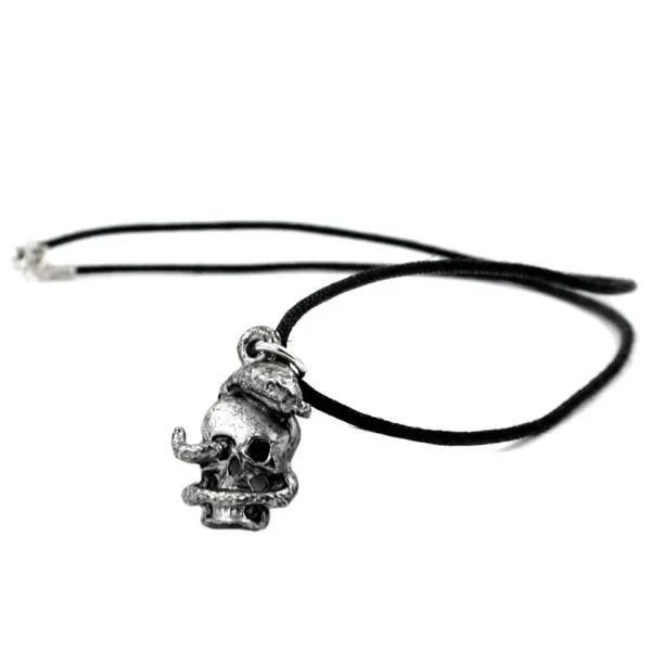 Kette 17x14mm Zinn-Anhänger Totenkopf mit Schlange 45cm Kette 17x14mm Zinn-Anhänger Totenkopf mit Schlange 45cm