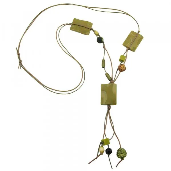 Kette Y-Form 35x25mm 3x Viereck gewellt oliv-glänzend Kordel 90cm Kette Y-Form 35x25mm 3x Viereck gewellt oliv-glänzend Kordel 90cm