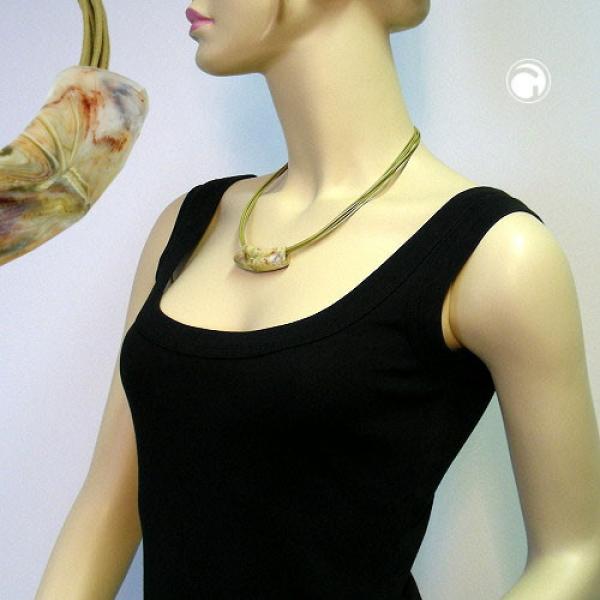 Kette 54x19mm Anhänger Rohr flach gebogen weiß-oliv-marmoriert glänzend Kunststoff 45cm Kette 54x19mm Anhänger Rohr flach gebogen weiß-oliv-marmoriert glänzend Kunststoff 45cm