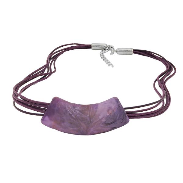 Kette 54x19mm Anhänger Rohr flach gebogen lila-marmoriert matt Kunststoff 45cm Kette 54x19mm Anhänger Rohr flach gebogen lila-marmoriert matt Kunststoff 45cm
