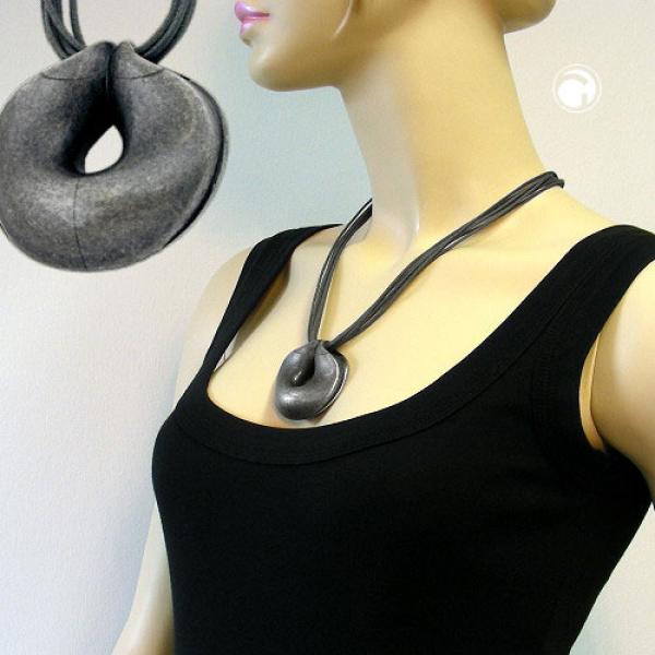 Kette 52mm Kunststoff Anhänger Amulett altsilberfarben Kordel grau 55cm Kette 52mm Kunststoff Anhänger Amulett altsilberfarben Kordel grau 55cm